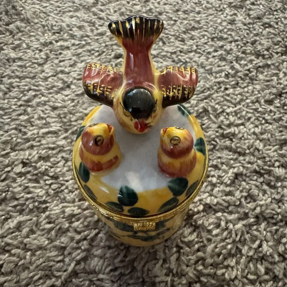 VTG Bombay Company Porcelain Hinged Trinket Box Candle Mother Baby Birds Gold